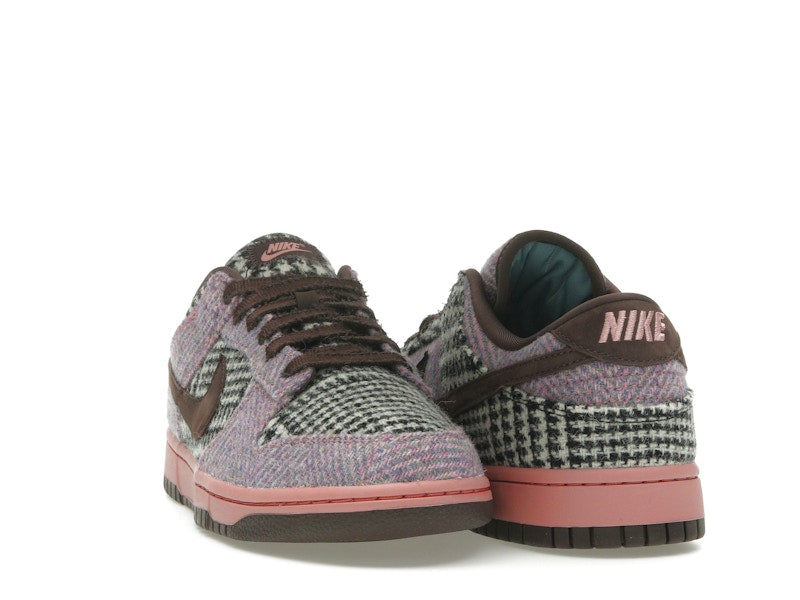 Nike Dunk Low Harris Tweed Purple Pink (Women's), vista a 360 gradi 8 di 36
