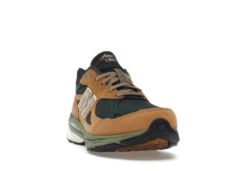 New Balance 990v3 MiUSA Tan Green, vista a 360 gradi 8 di 36