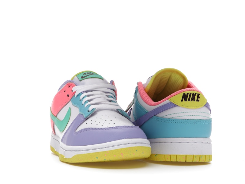 Nike Dunk Low SE Easter Candy (Women's), vista a 360 gradi 8 di 36