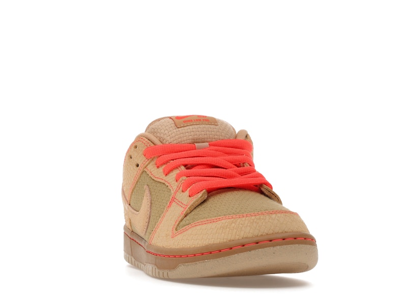 Nike SB Dunk Low Pro Som Tum, vista a 360 gradi 8 di 36