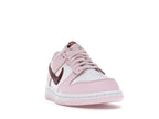 Nike Dunk Low Pink Foam Red White (GS), vista a 360 gradi 8 di 36