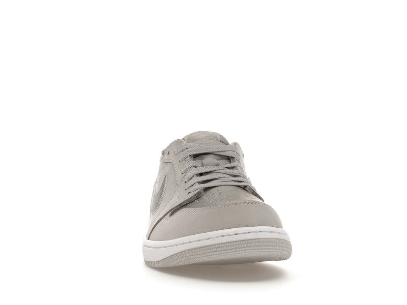 Air Jordan 1 Low OG Metallic Silver