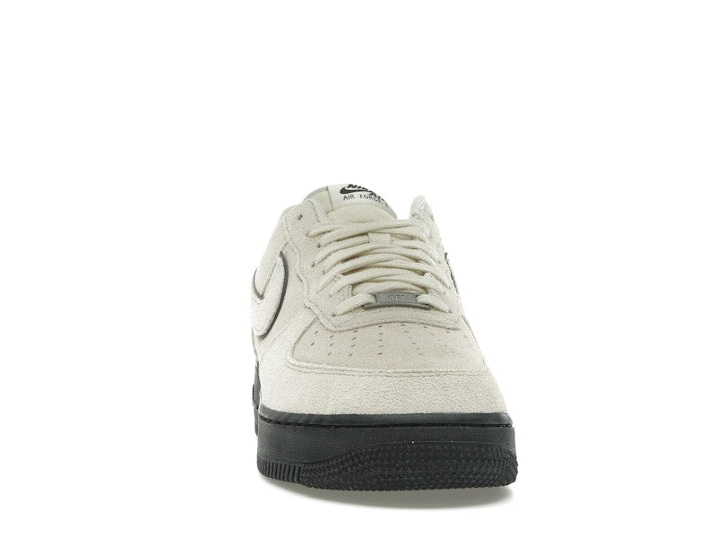 Nike Air Force 1 '07 LV8 Light Khaki Black