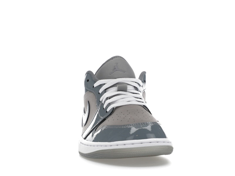 Air Jordan 1 Low SE Medium Grey Cool Grey White, vista a 360 gradi 9 di 36