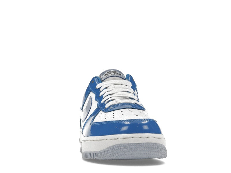 Nike Air Force 1 Low Blue Patent (Women's), vista a 360 gradi 9 di 36