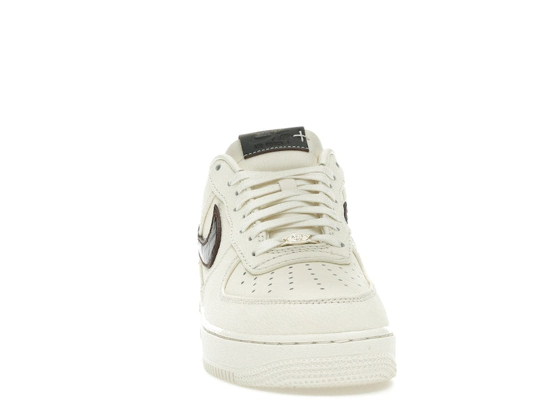 Nike Air Force 1 Low '07 Soft Pearl Brown Croc, vista a 360 gradi 9 di 36