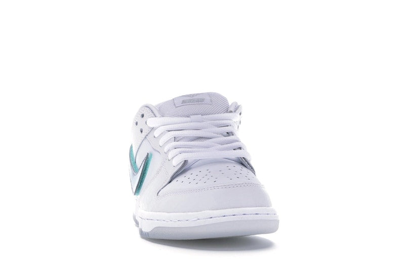 Nike SB Dunk Low Diamond Supply Co. White Diamond, vista a 360 gradi 9 di 36