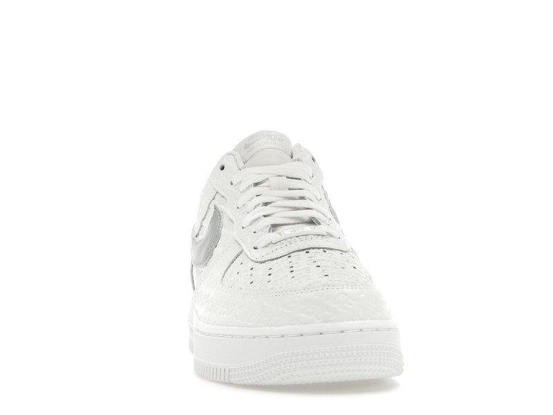 Air Force 1 Low Since 1982 (Women's), vista a 360 gradi 9 di 36