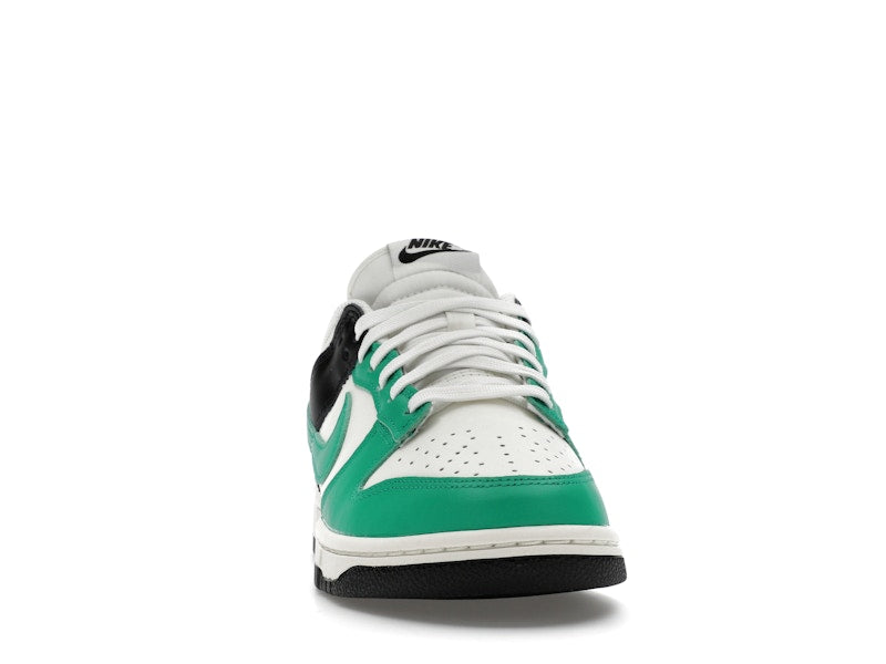 Nike Dunk Low Celtics (Women's), vista a 360 gradi 9 di 37
