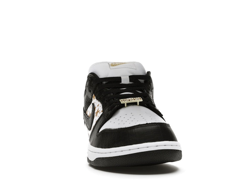 Nike SB Dunk Low Supreme Black, vista a 360 gradi 9 di 36