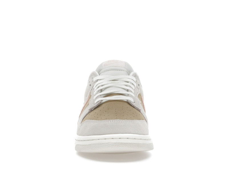 Nike Dunk Low Phantom Washed Coral (Women's), vista a 360 gradi 10 di 36