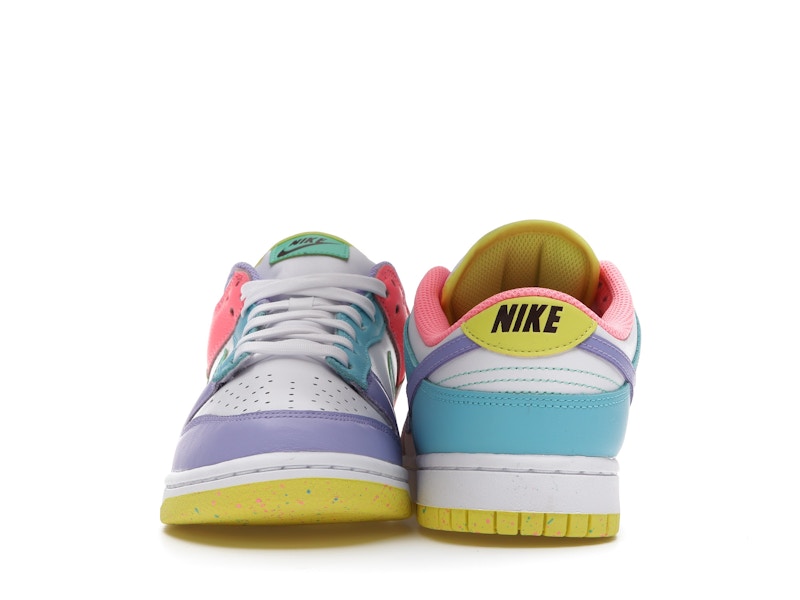 Nike Dunk Low SE Easter Candy (Women's), vista a 360 gradi 10 di 36