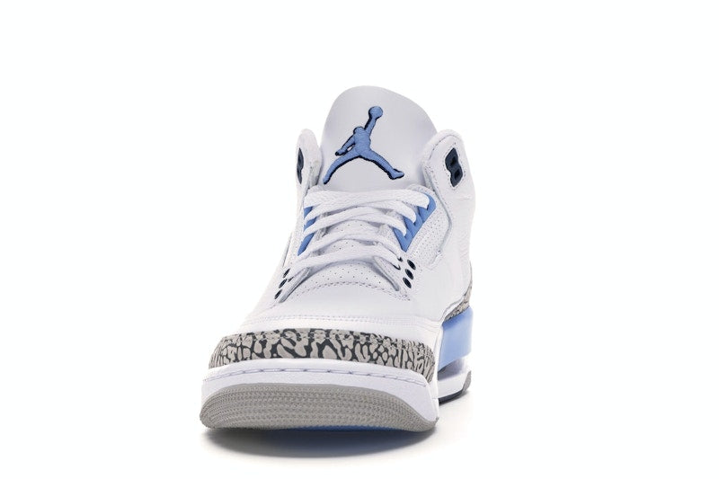 Air Jordan 3 Retro Unc (2020), vista a 360 gradi 11 di 36