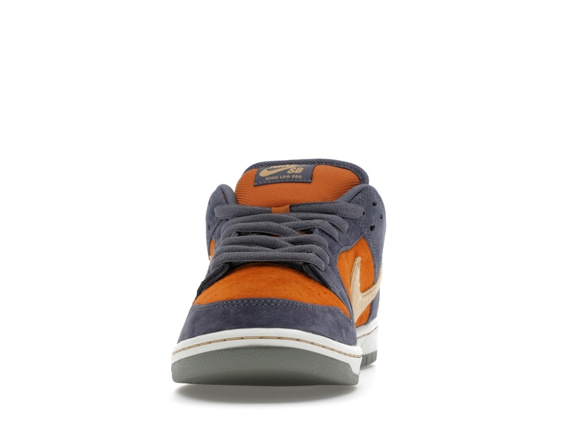 Nike SB Dunk Low Light Carbon Monarch, vista a 360 gradi 11 di 36