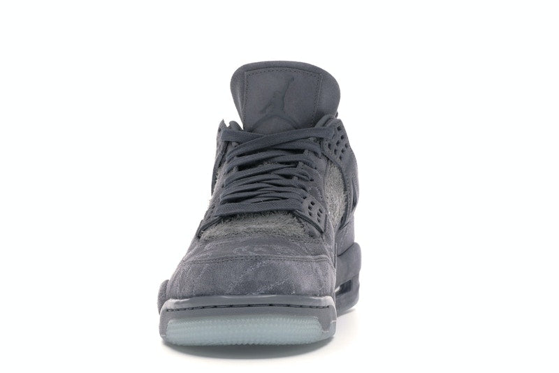 Air Jordan 4 Retro Kaws