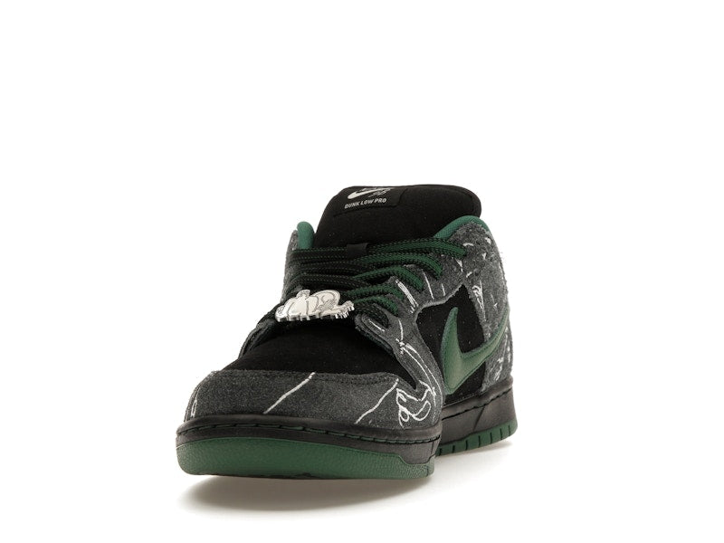 Nike SB Dunk Low There Skateboards, vista a 360 gradi 12 di 36