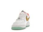 Nike Air Force 1 Low NY vs. NY White Crimson Pulse, vista a 360 gradi 12 di 36