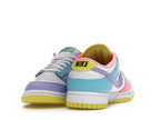 Nike Dunk Low SE Easter Candy (Women's), vista a 360 gradi 12 di 36