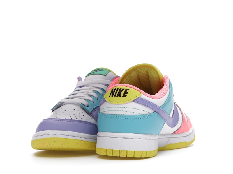 Nike Dunk Low SE Easter Candy (Women's), vista a 360 gradi 12 di 36