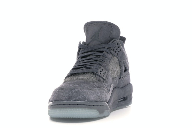 Air Jordan 4 Retro Kaws