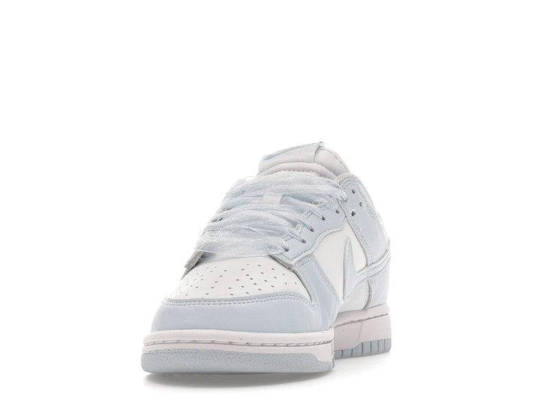 Nike Dunk Low Next Nature White Blue Tint (Women's), vista a 360 gradi 12 di 36
