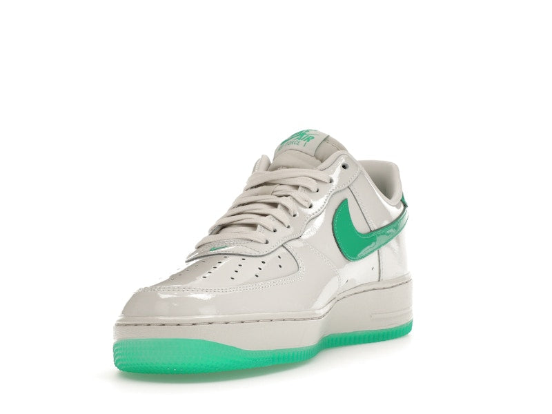 Nike Air Force 1 Low '07 Patent Platinum Tint Stadium Green, vista a 360 gradi 13 di 36