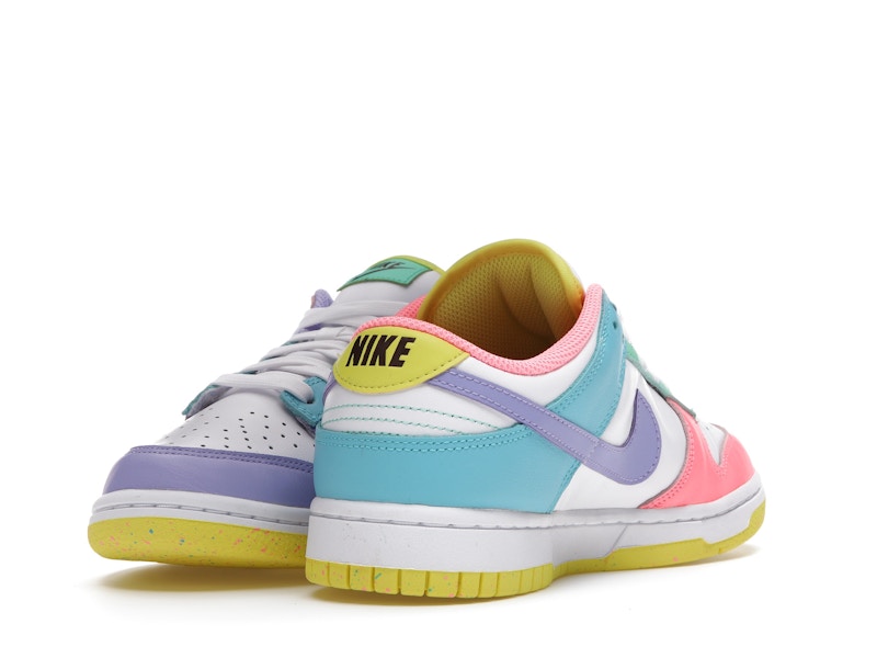 Nike Dunk Low SE Easter Candy (Women's), vista a 360 gradi 13 di 36
