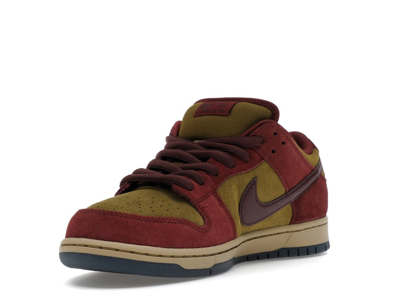 Nike SB Dunk Low Dark Team Red Olive Flak, vista a 360 gradi 14 di 36