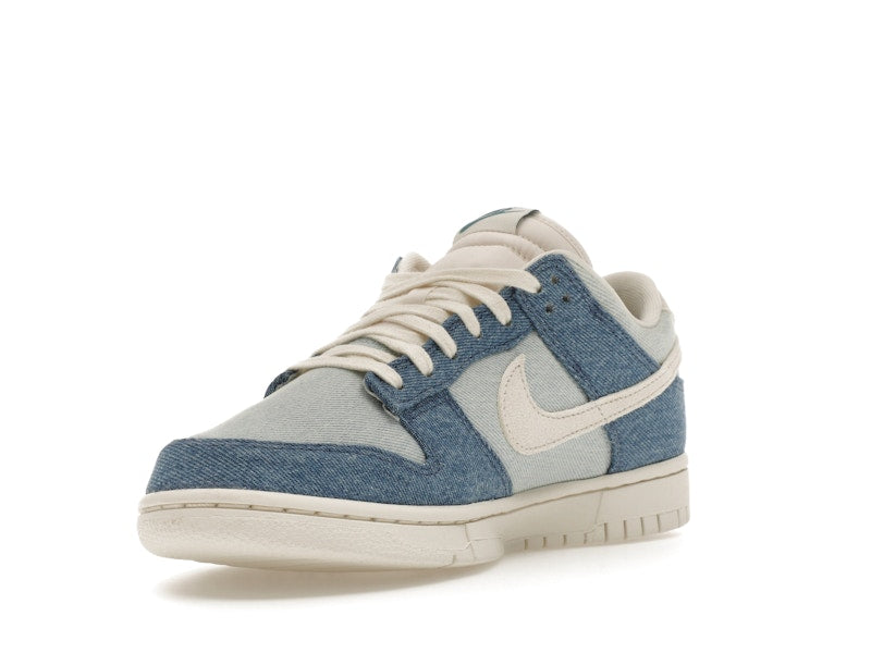 Nike Dunk Low Smokey Blue Denim (Women's), vista a 360 gradi 14 di 36