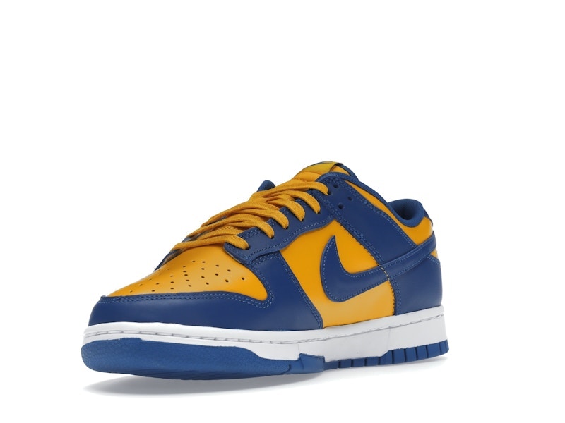 Nike Dunk Low UCLA, vista a 360 gradi 14 di 36