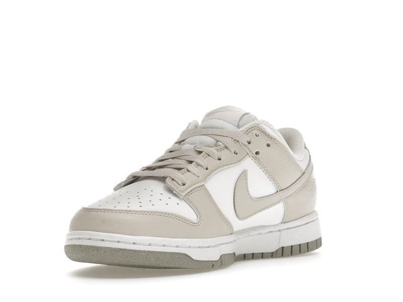 Nike Dunk Low Next Nature White Light Orewood Brown (Women's), vista a 360 gradi 14 di 36