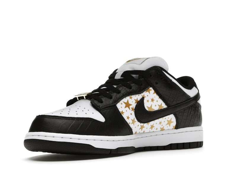 Nike SB Dunk Low Supreme Black, vista a 360 gradi 15 di 36
