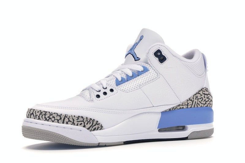 Air Jordan 3 Retro Unc (2020), vista a 360 gradi 16 di 36