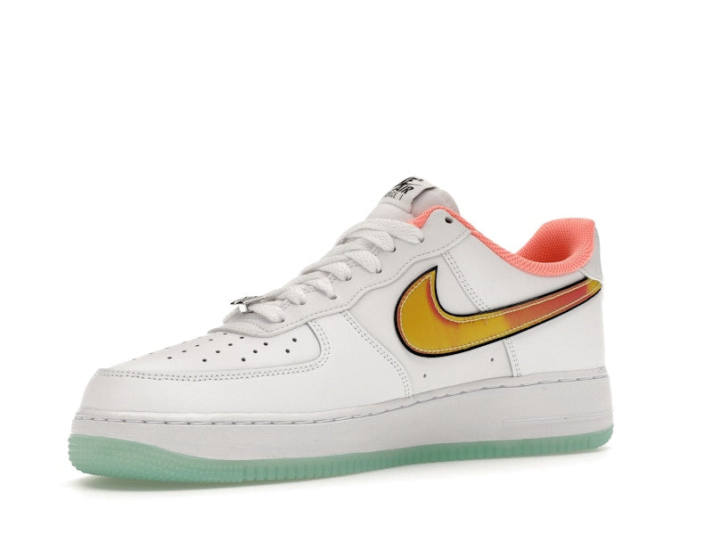 Nike Air Force 1 Low NY vs. NY White Crimson Pulse, vista a 360 gradi 16 di 36