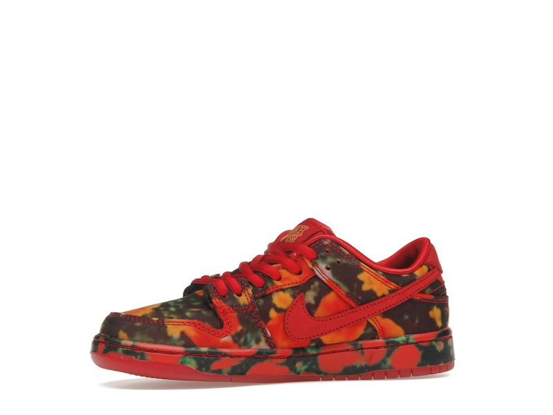 Nike Sb Dunk Low The Wizard Of Oz Poppy Field (PS) - Varsity Red/Varsity Red/University Gold - FZ1236-600 - 17