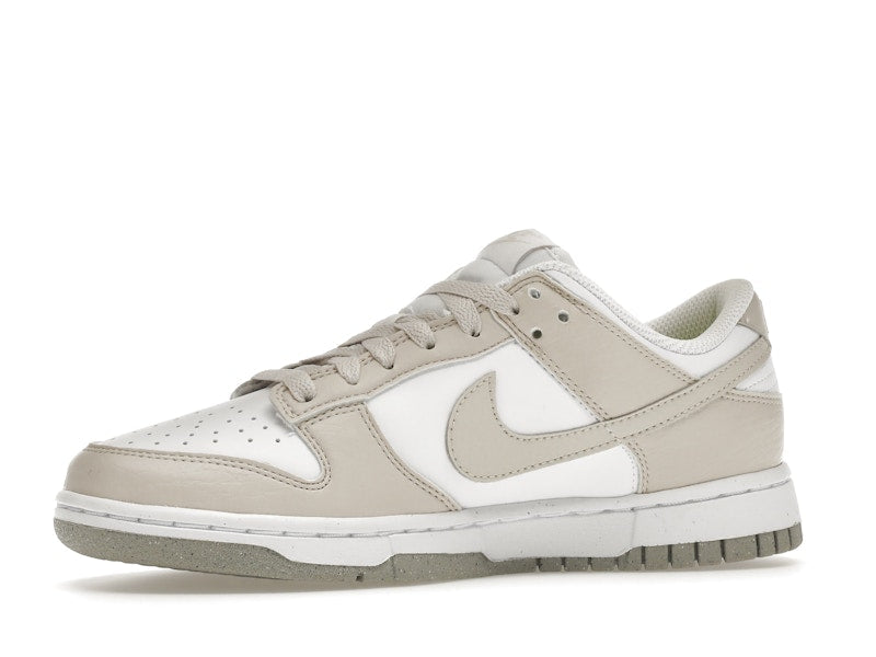 Nike Dunk Low Next Nature White Light Orewood Brown (Women's), vista a 360 gradi 17 di 36