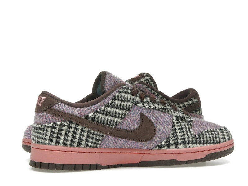 Nike Dunk Low Harris Tweed Purple Pink (Women's), vista a 360 gradi 17 di 36