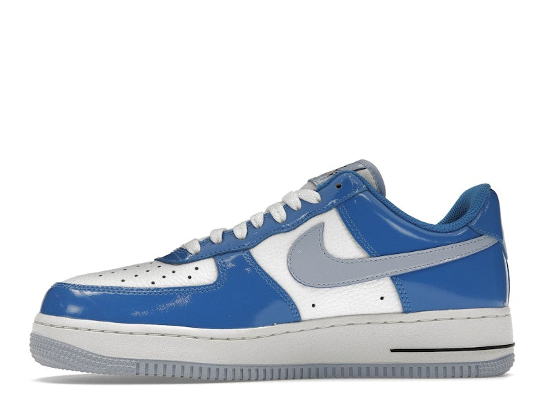 Nike Air Force 1 Low Blue Patent (Women's), vista a 360 gradi 18 di 36