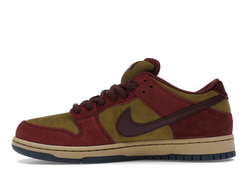 Nike SB Dunk Low Dark Team Red Olive Flak, vista a 360 gradi 19 di 36