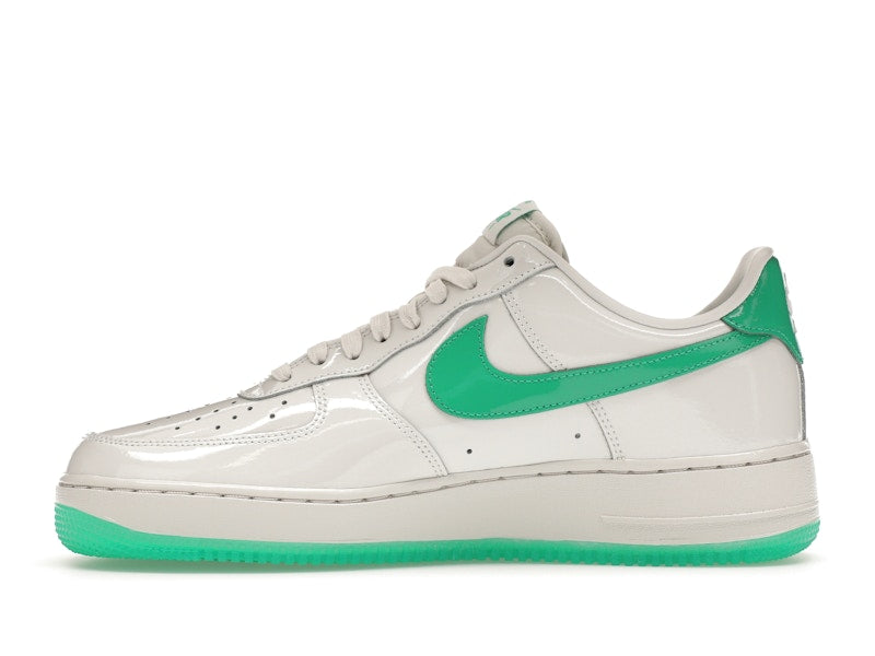 Nike Air Force 1 Low '07 Patent Platinum Tint Stadium Green, vista a 360 gradi 19 di 36