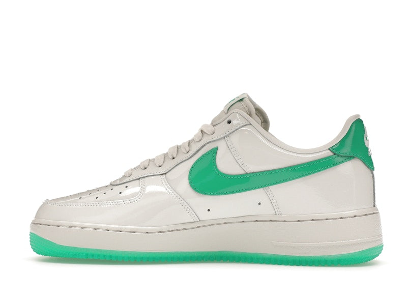 Nike Air Force 1 Low '07 Patent Platinum Tint Stadium Green, vista a 360 gradi 20 di 36