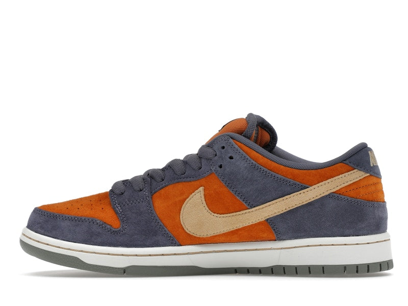 Nike SB Dunk Low Light Carbon Monarch, vista a 360 gradi 20 di 36