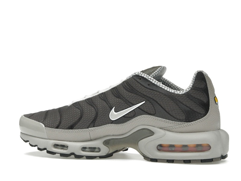 Nike Air Max Plus Year Of The Snake - Cave Stone/Summit White/Metallic Pewter/Vast Grey - IB7679-200 - 21