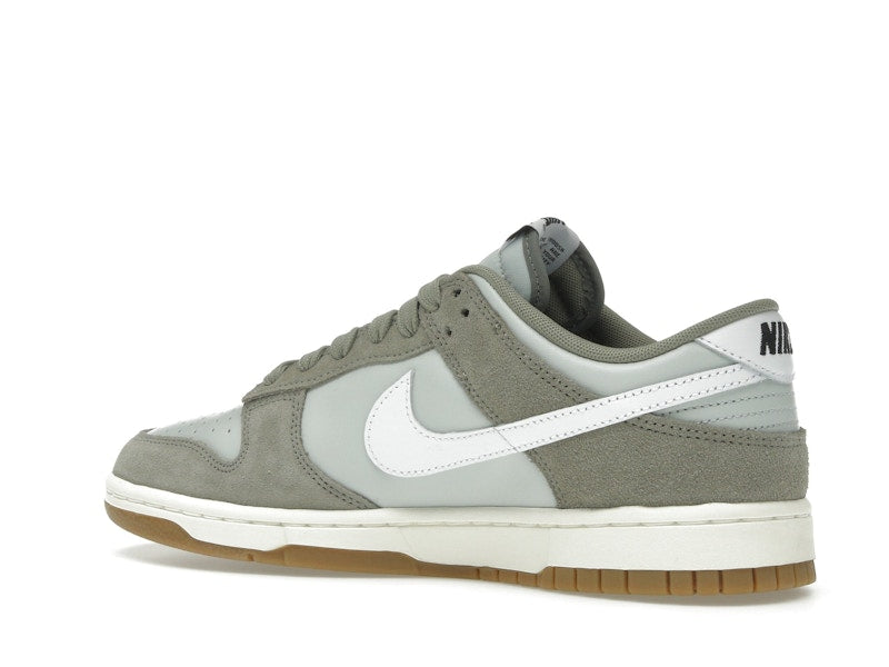 Nike Dunk Low Retro SE Light Silver Light Army Sail White, vista a 360 gradi 22 di 36