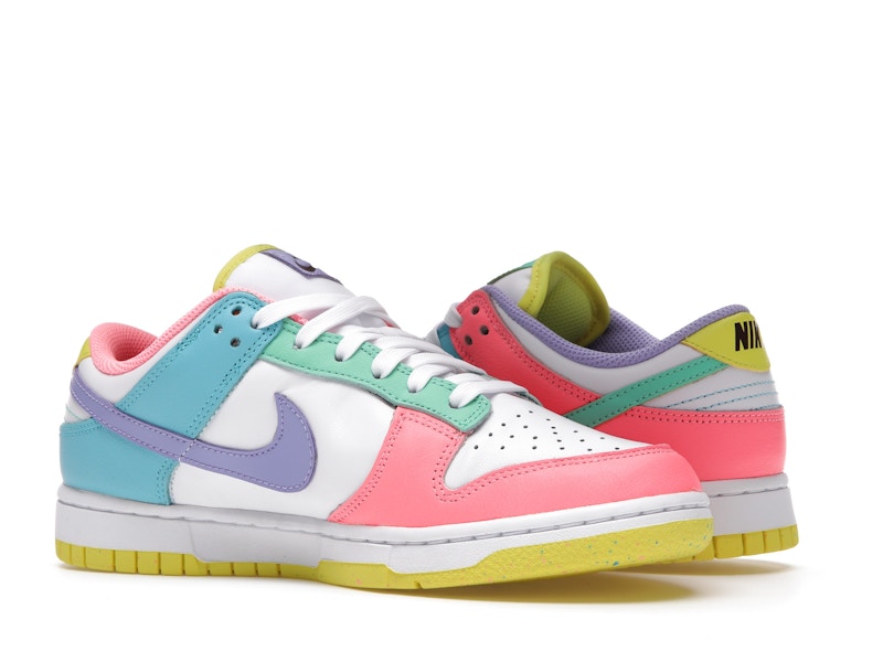Nike Dunk Low SE Easter Candy (Women's), vista a 360 gradi 22 di 36