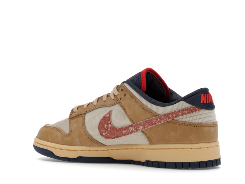 Nike Dunk Low Sketch and Exploration, vista a 360 gradi 23 di 36