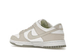 Nike Dunk Low Next Nature White Light Orewood Brown (Women's), vista a 360 gradi 23 di 36