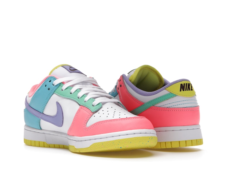 Nike Dunk Low SE Easter Candy (Women's), vista a 360 gradi 24 di 36