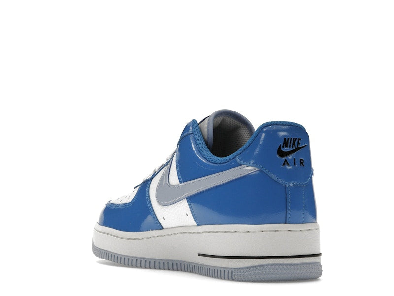 Nike Air Force 1 Low Blue Patent (Women's), vista a 360 gradi 25 di 36