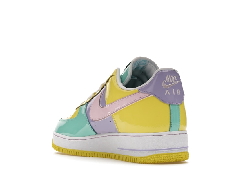 Nike Air Force 1 Low Easter (2026), vista a 360 gradi 25 di 36